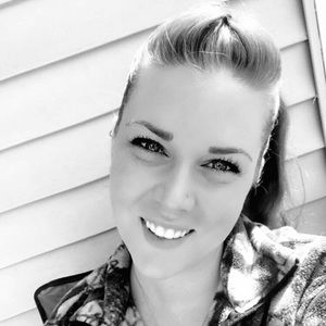 Meet your Posher, Casey